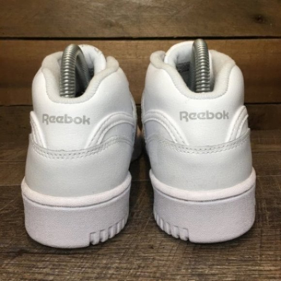 NEW Men’s Reebok Classic Mid OG Sneaker - Picture 9 of 9